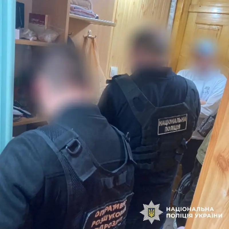 На Франківщині затримали жінку, яку підозрюють у вербуванні українок для сексуальної експлуатації за кордоном