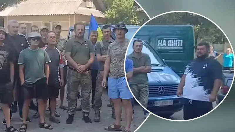 Скандал у Снятині: ветерани розкритикували міську владу за організацію зустрічі з тілом загиблого військового