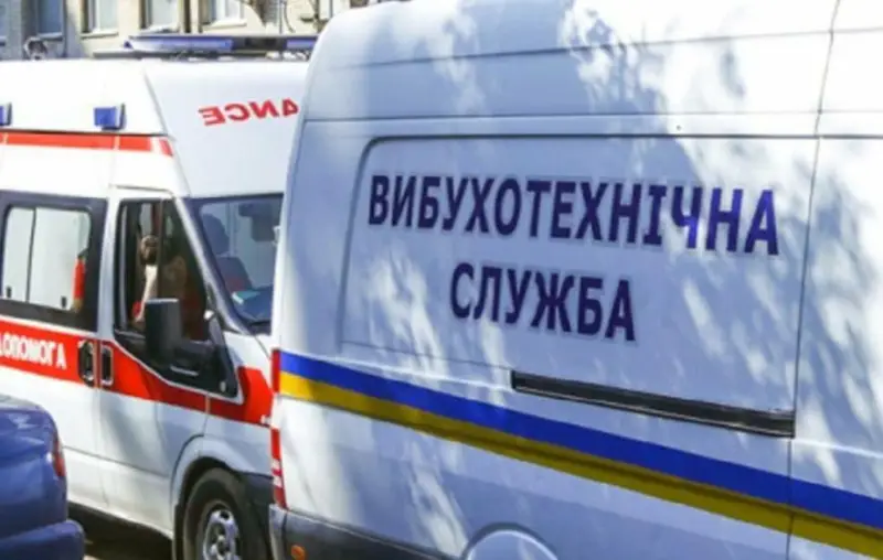 В Івано-Франківську знову евакуювали людей через повідомлення про замінування